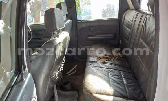 Comprar Usado Toyota Hilux Branco Carro em Maputo em Maputo Comprar Usado Toyota Hilux Branco Carro em Maputo em Maputo