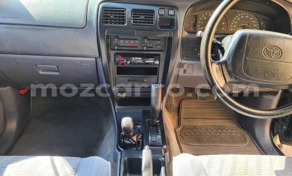 Nunua Ilio tumika Toyota Hilux Surf Bluu Gari ndani ya Maputo nchini Maputo Nunua Ilio tumika Toyota Hilux Surf Bluu Gari ndani ya Maputo nchini Maputo