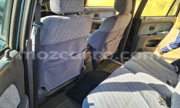 Nunua Ilio tumika Toyota Hilux Surf Bluu Gari ndani ya Maputo nchini Maputo Nunua Ilio tumika Toyota Hilux Surf Bluu Gari ndani ya Maputo nchini Maputo