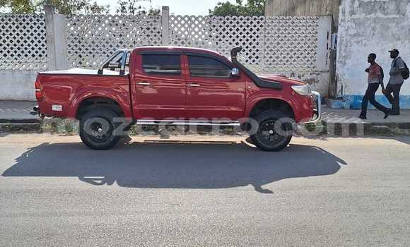 Buy Used Toyota Hilux Red Car in Maputo in Maputo