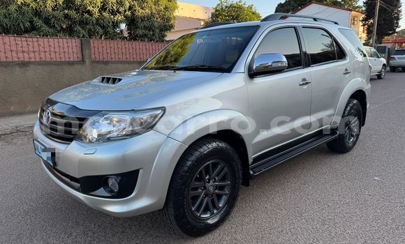 Tenga Itsva Toyota Fortuner Zvimwe Mota in Maputo in Maputo Tenga Itsva Toyota Fortuner Zvimwe Mota in Maputo in Maputo