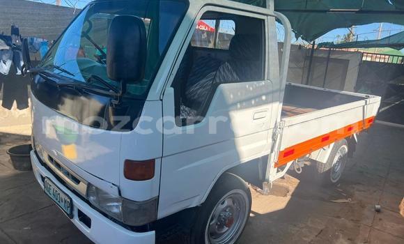 Tenga Tsaru Toyota HiAce Chena Rori in Maputo in Maputo Tenga Tsaru Toyota HiAce Chena Rori in Maputo in Maputo