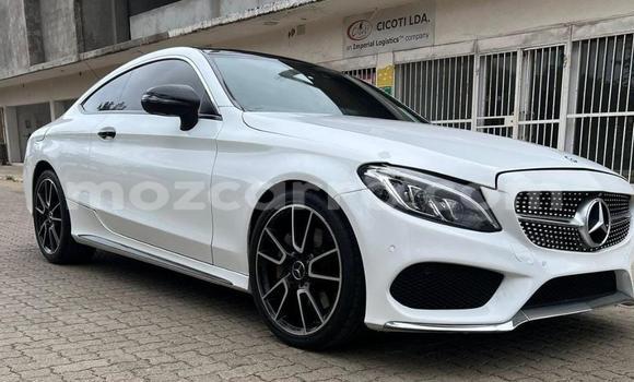 Comprar Usado Mercedes‒Benz C-klasse Branco Carro em Maputo em Maputo Comprar Usado Mercedes‒Benz C-klasse Branco Carro em Maputo em Maputo