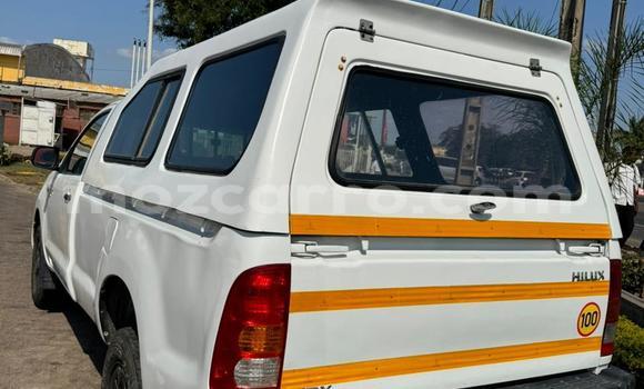 Tenga Tsaru Toyota Hilux Chena Mota in Maputo in Maputo Tenga Tsaru Toyota Hilux Chena Mota in Maputo in Maputo