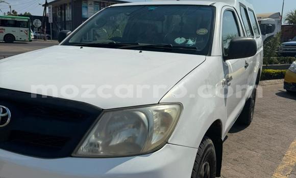 Tenga Tsaru Toyota Hilux Chena Mota in Maputo in Maputo Tenga Tsaru Toyota Hilux Chena Mota in Maputo in Maputo