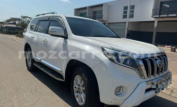 Buy Used Toyota Land Cruiser Prado White Car in Maputo in Maputo Buy Used Toyota Land Cruiser Prado White Car in Maputo in Maputo
