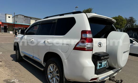 Buy Used Toyota Land Cruiser Prado White Car in Maputo in Maputo Buy Used Toyota Land Cruiser Prado White Car in Maputo in Maputo