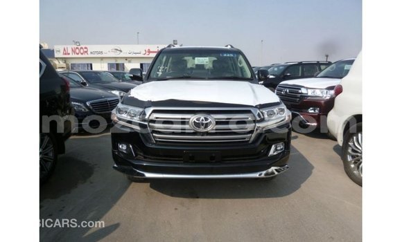 Nunua Imported Toyota Land Cruiser Nyeusi Gari ndani ya Import - Dubai nchini Cabo Delgado Nunua Imported Toyota Land Cruiser Nyeusi Gari ndani ya Import - Dubai nchini Cabo Delgado