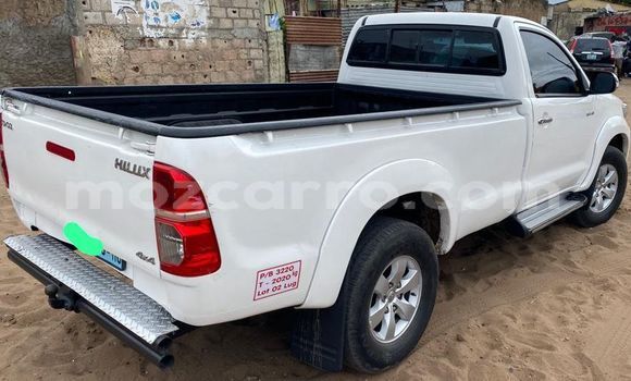 Buy Used Toyota Hilux White Car in Maputo in Maputo Buy Used Toyota Hilux White Car in Maputo in Maputo