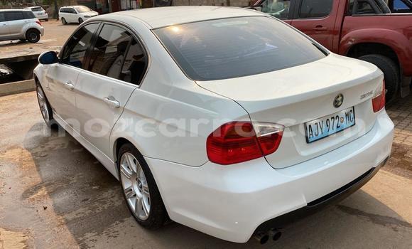 Nunua Ilio tumika BMW 3-Series Nyeupe Gari ndani ya Maputo nchini Maputo Nunua Ilio tumika BMW 3-Series Nyeupe Gari ndani ya Maputo nchini Maputo