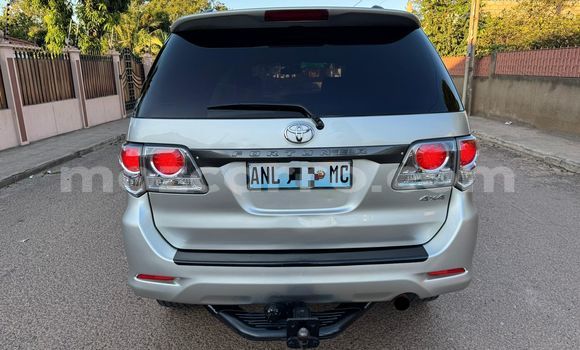 Comprar Usado Toyota Fortuner De outros Carro em Maputo em Maputo Comprar Usado Toyota Fortuner De outros Carro em Maputo em Maputo