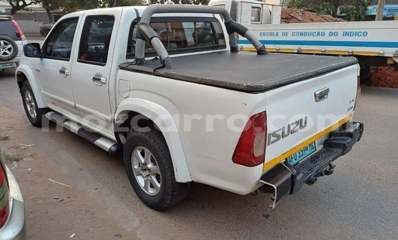 Tenga Tsaru Isuzu KB Chena Mota in Maputo in Maputo Tenga Tsaru Isuzu KB Chena Mota in Maputo in Maputo