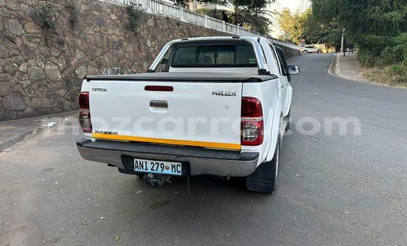 Buy Used Toyota Hilux White Car in Maputo in Maputo Buy Used Toyota Hilux White Car in Maputo in Maputo