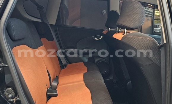 Nunua Ilio tumika Honda Fit Nyeusi Gari ndani ya Maputo nchini Maputo Nunua Ilio tumika Honda Fit Nyeusi Gari ndani ya Maputo nchini Maputo