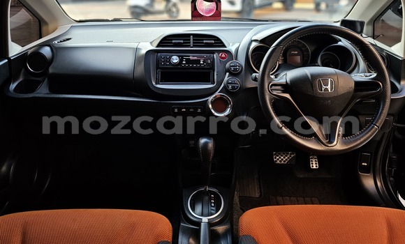 Nunua Ilio tumika Honda Fit Nyeusi Gari ndani ya Maputo nchini Maputo Nunua Ilio tumika Honda Fit Nyeusi Gari ndani ya Maputo nchini Maputo