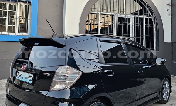 Nunua Ilio tumika Honda Fit Nyeusi Gari ndani ya Maputo nchini Maputo Nunua Ilio tumika Honda Fit Nyeusi Gari ndani ya Maputo nchini Maputo