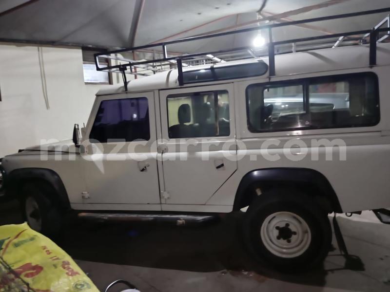 Big with watermark land rover defender maputo maputo 28423