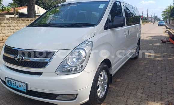 Nunua Ilio tumika Hyundai H1 Nyeupe Gari ndani ya Maputo nchini Maputo Nunua Ilio tumika Hyundai H1 Nyeupe Gari ndani ya Maputo nchini Maputo