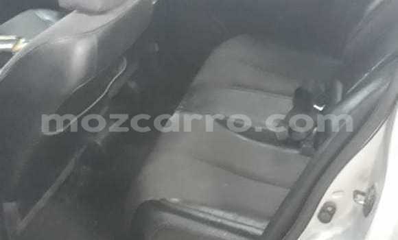 Comprar Usado Mitsubishi Triton Branco Carro em Maputo em Maputo Comprar Usado Mitsubishi Triton Branco Carro em Maputo em Maputo