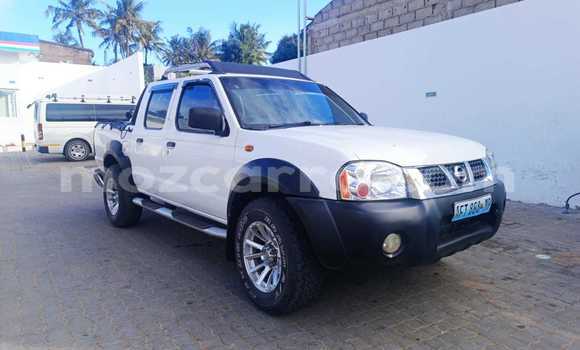Comprar Usado Nissan Hardbody Branco Carro em Maputo em Maputo