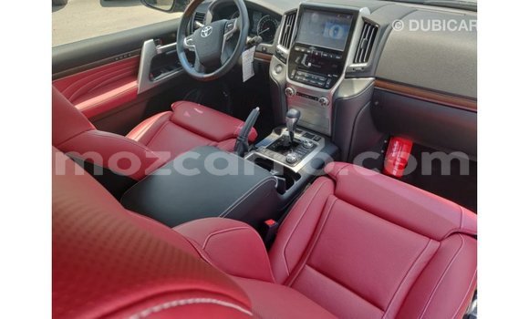 Comprar Importar Toyota Land Cruiser Preto Carro em Import - Dubai em Cabo Delgado Comprar Importar Toyota Land Cruiser Preto Carro em Import - Dubai em Cabo Delgado