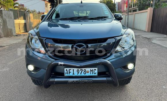 Comprar Usado Mazda BT-50 Azul Carro em Maputo em Maputo Comprar Usado Mazda BT-50 Azul Carro em Maputo em Maputo