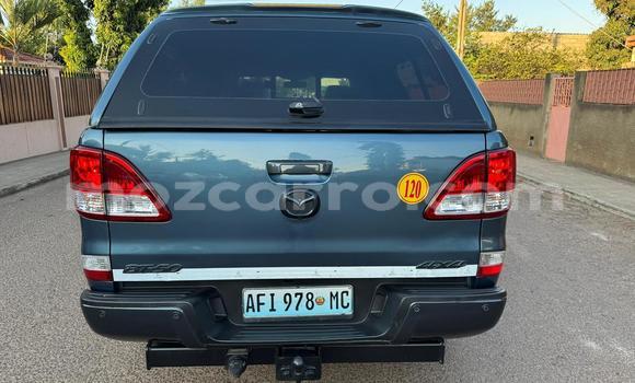 Comprar Usado Mazda BT-50 Azul Carro em Maputo em Maputo Comprar Usado Mazda BT-50 Azul Carro em Maputo em Maputo