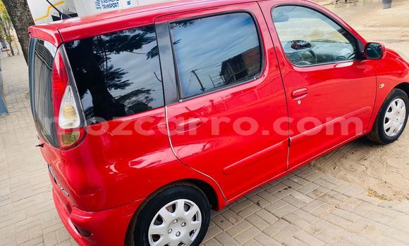 Comprar Usado Toyota FunCargo Vermelho Carro em Maputo em Maputo Comprar Usado Toyota FunCargo Vermelho Carro em Maputo em Maputo