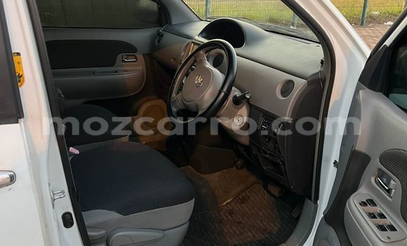 Comprar Usado Toyota Sienta Branco Carro em Maputo em Maputo Comprar Usado Toyota Sienta Branco Carro em Maputo em Maputo