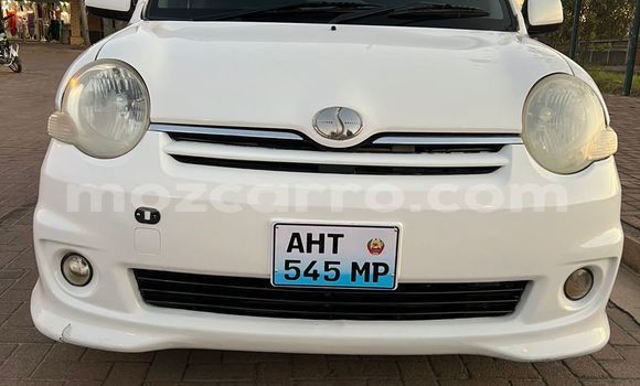 Comprar Usado Toyota Sienta Branco Carro em Maputo em Maputo Comprar Usado Toyota Sienta Branco Carro em Maputo em Maputo