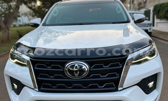 Comprar Usado Toyota Fortuner Branco Carro em Maputo em Maputo Comprar Usado Toyota Fortuner Branco Carro em Maputo em Maputo