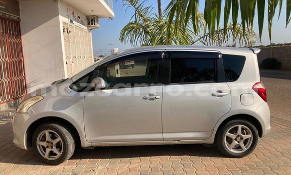 Comprar Usado Toyota Ractis Preto Carro em Maputo em Maputo Comprar Usado Toyota Ractis Preto Carro em Maputo em Maputo