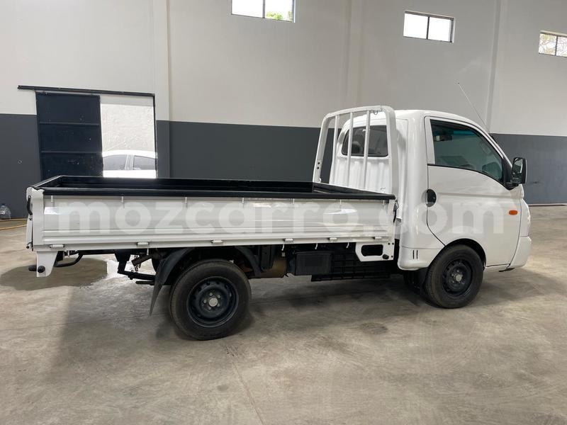 Big with watermark hyundai h200 maputo maputo 28475