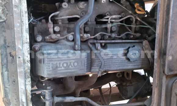 Nunua Ilio tumika Toyota Coaster Bluu Gari ndani ya Maputo nchini Maputo Nunua Ilio tumika Toyota Coaster Bluu Gari ndani ya Maputo nchini Maputo