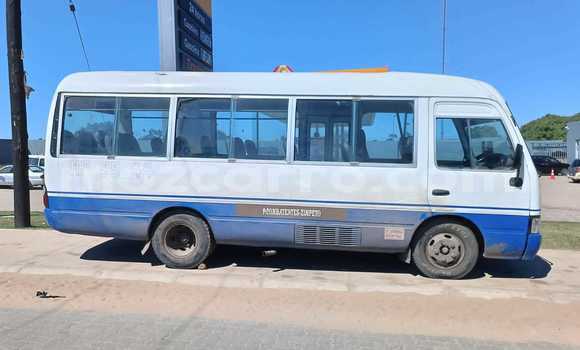 Nunua Ilio tumika Toyota Coaster Bluu Gari ndani ya Maputo nchini Maputo Nunua Ilio tumika Toyota Coaster Bluu Gari ndani ya Maputo nchini Maputo
