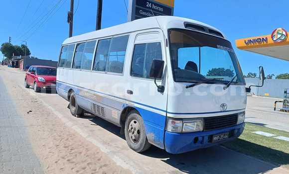 Nunua Ilio tumika Toyota Coaster Bluu Gari ndani ya Maputo nchini Maputo Nunua Ilio tumika Toyota Coaster Bluu Gari ndani ya Maputo nchini Maputo