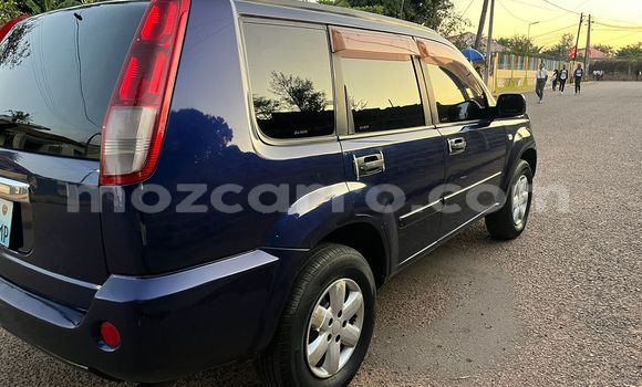 Buy Used Nissan X-Trail Blue Car in Maputo in Maputo