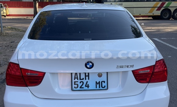 Comprar Usado BMW 3-Series Branco Carro em Maputo em Maputo Comprar Usado BMW 3-Series Branco Carro em Maputo em Maputo