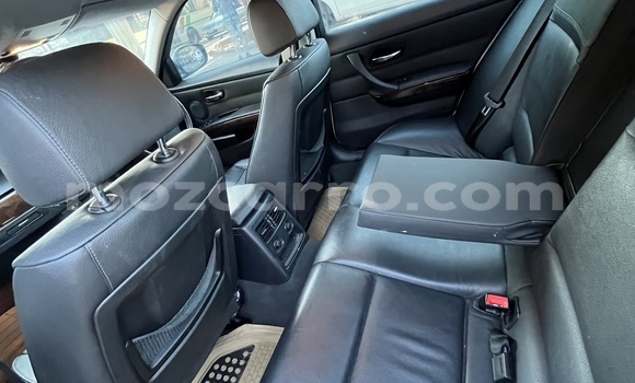 Comprar Usado BMW 3-Series Branco Carro em Maputo em Maputo Comprar Usado BMW 3-Series Branco Carro em Maputo em Maputo