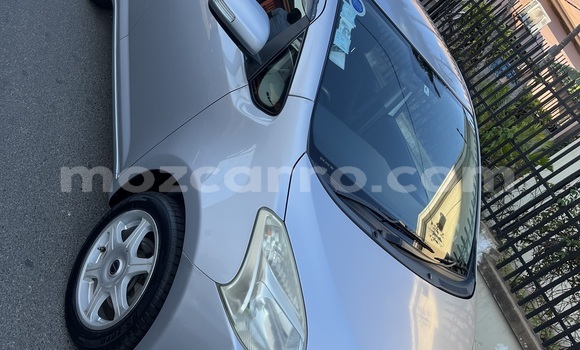 Comprar Usado Toyota Ractis De outros Carro em Moçambique em Nampula Comprar Usado Toyota Ractis De outros Carro em Moçambique em Nampula