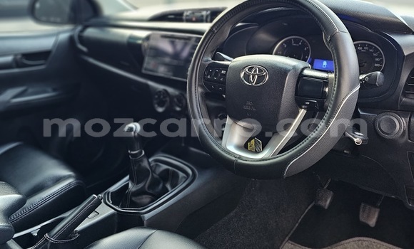 Buy Used Toyota Hiluxe Revo White Car in Maputo in Maputo Buy Used Toyota Hiluxe Revo White Car in Maputo in Maputo