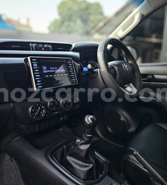 Big with watermark toyota hiluxe revo maputo maputo 28508