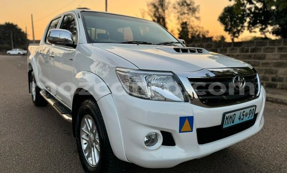 Buy Used Toyota Hilux White Car in Maputo in Maputo Buy Used Toyota Hilux White Car in Maputo in Maputo