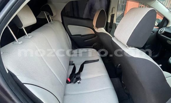 Comprar Usado Mazda Demio Castanho Carro em Maputo em Maputo Comprar Usado Mazda Demio Castanho Carro em Maputo em Maputo