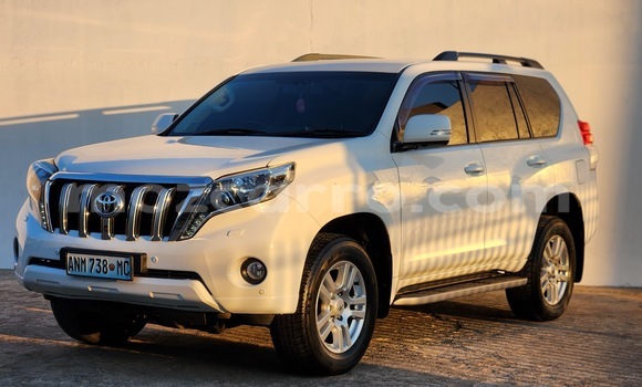Comprar Usado Toyota Land Cruiser Prado Branco Carro em Maputo em Maputo Comprar Usado Toyota Land Cruiser Prado Branco Carro em Maputo em Maputo