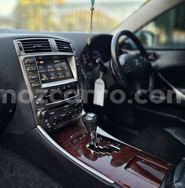 Big with watermark lexus is maputo maputo 28518