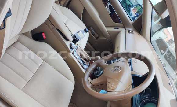 Comprar Usado Mercedes‒Benz 200 Prata Carro em Maputo em Maputo Comprar Usado Mercedes‒Benz 200 Prata Carro em Maputo em Maputo