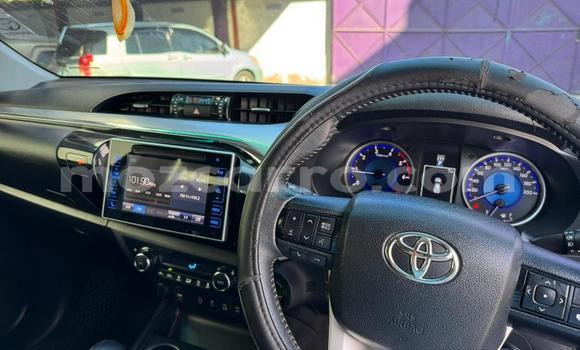 Comprar Novo Toyota Hiluxe Revo Branco Carro em Maputo em Maputo Comprar Novo Toyota Hiluxe Revo Branco Carro em Maputo em Maputo