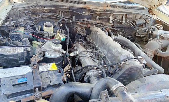 Nunua Ilio tumika Mazda BT-50 Nyeupe Gari ndani ya Maputo nchini Maputo Nunua Ilio tumika Mazda BT-50 Nyeupe Gari ndani ya Maputo nchini Maputo