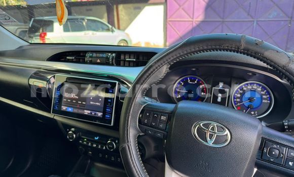 Comprar Novo Toyota Hiluxe Revo Branco Carro em Maputo em Maputo Comprar Novo Toyota Hiluxe Revo Branco Carro em Maputo em Maputo